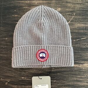 NWT Canada Goose beanie